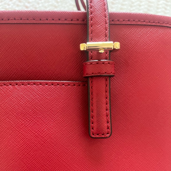 Jet Set Travel Extra-Small Saffiano Leather Top-Zip Tote Bag - Picture 4 of 8